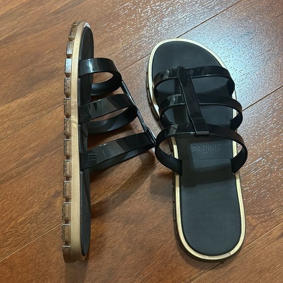 Melissa Path Slide - Picture 7 of 8